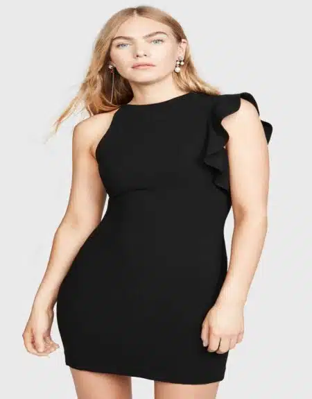 women flared black dress